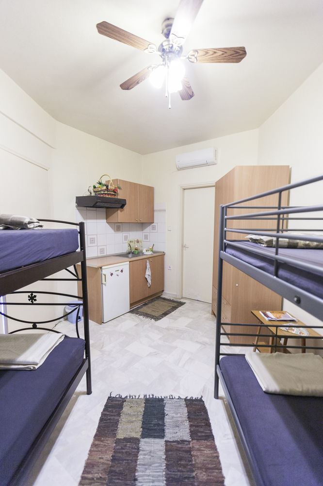 Nomads 4*